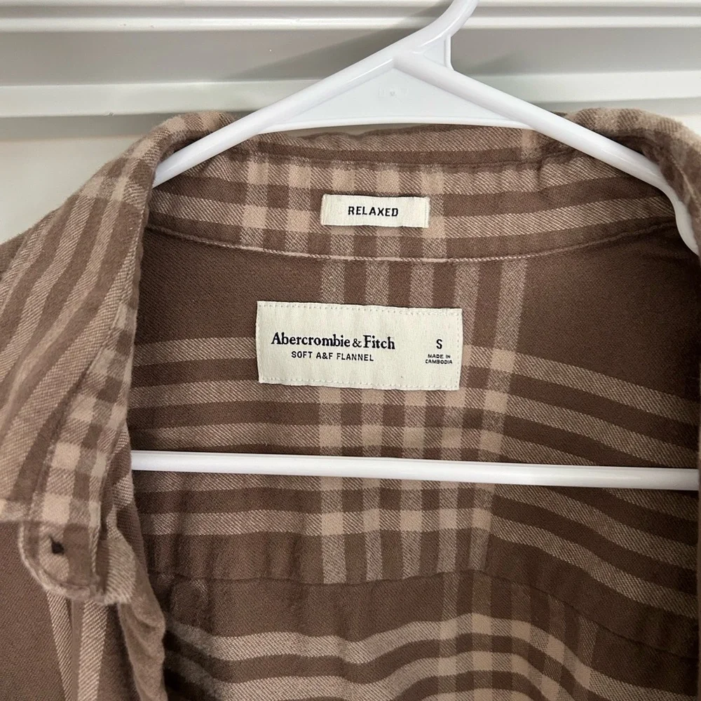 Abercrombie & Fitch Tan Plaid Flannel Shirt - Picture 2 of 3